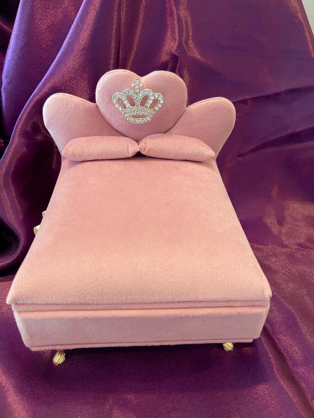 Pink Velvet Bed Jewelry Box with Rhinestone Crown – Willow & Riley Organizer